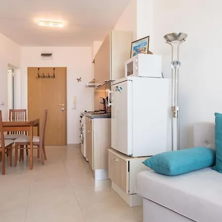 Lighthouse Apartment Varna