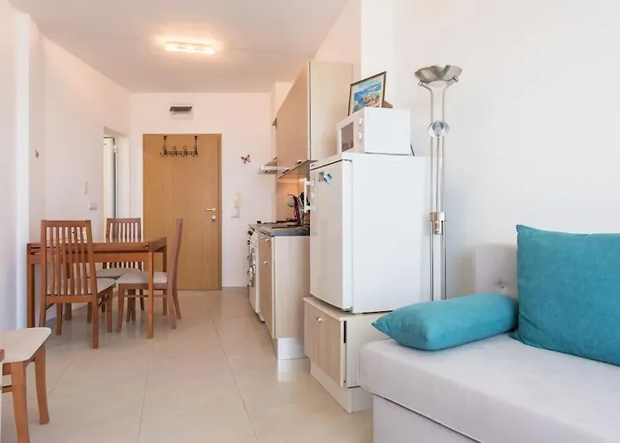 Lighthouse Apartment Varna