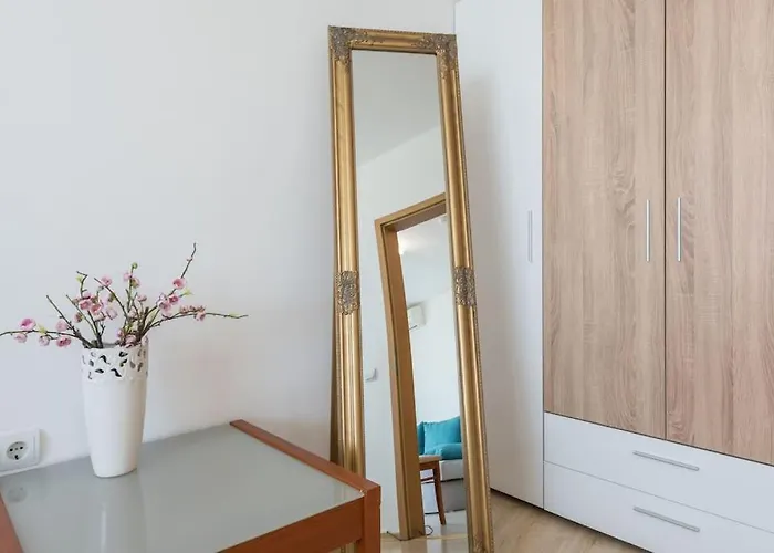 Lighthouse Apartment Varna